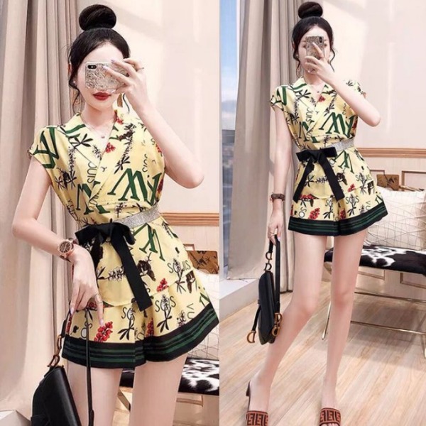 Set short cột eo kèm belt thời trang