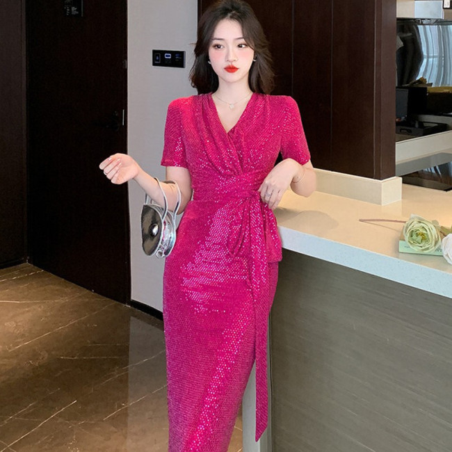 Đầm body kim sa dạ tiệc cổ chữ V